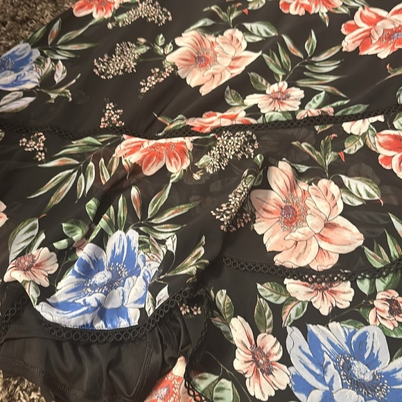 TAYLOR BLACK FLORAL DRESS SZ 18W NWT - Picture 4 of 6